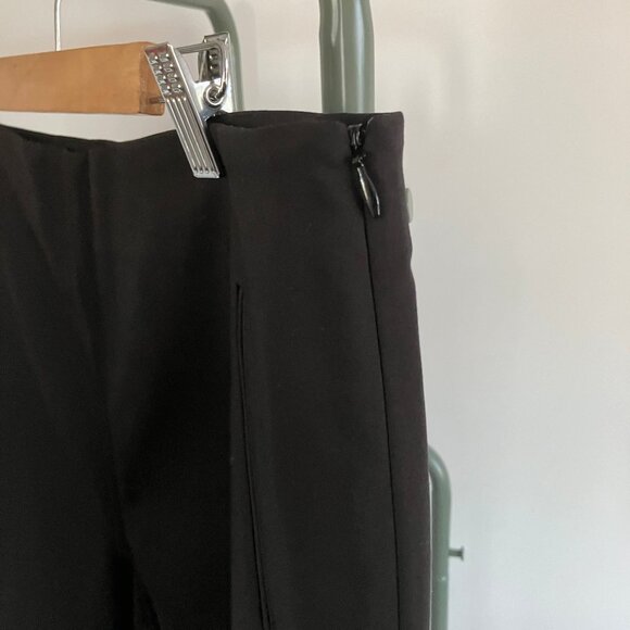 NWOT Black shorts with hidden zip - Picture 2 of 8